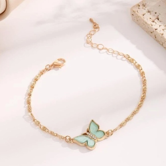 Rhinestone Butterfly Bracelet Golden - Picture 1 of 6